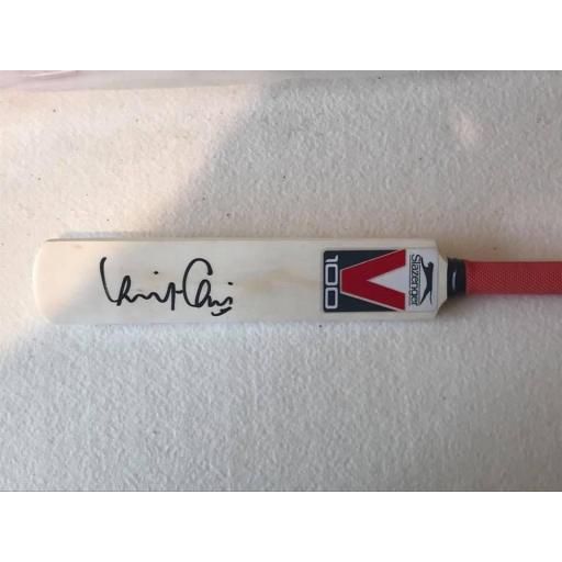 SIGNED VIRAT KOHLI MINI CRICKET BAT